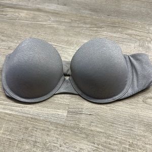 NWOT Victoria Secret strapless bra